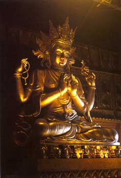 La statua del bodhisattva Cenresig